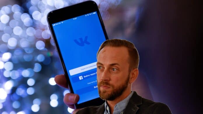 Mec. Krzysztof Izdebski: Autoryzowani sprzedawcy nie są przygotowani do instalowania rządowych aplikacji na telefonach