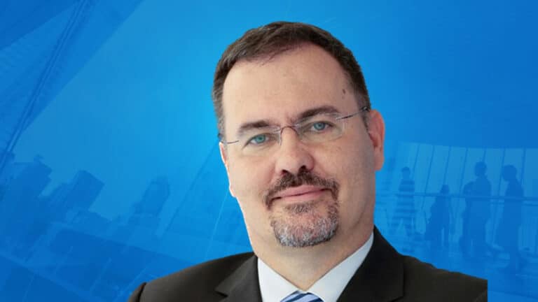 Odpowiedzialny pracodawca na niepewne czasy. Piotr Wierzbicki, Katarzyna Mazur